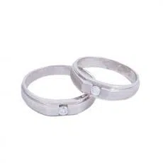 Wedding ring dof mata cubic zirconia