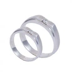Wedding ring dof mata cubic zirconia